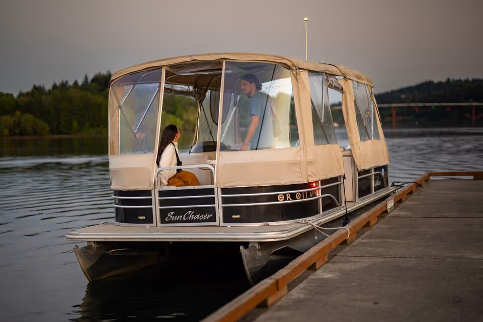 Fun pontoon boat tour with friends